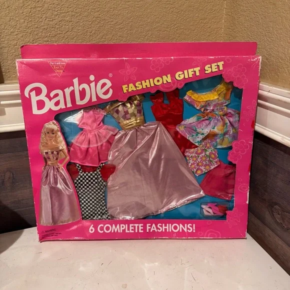 Vtg 1995 Barbie Fashion Gift Set 6 Complete Fashions Mattel #68073-94 New - Picture 2 of 10